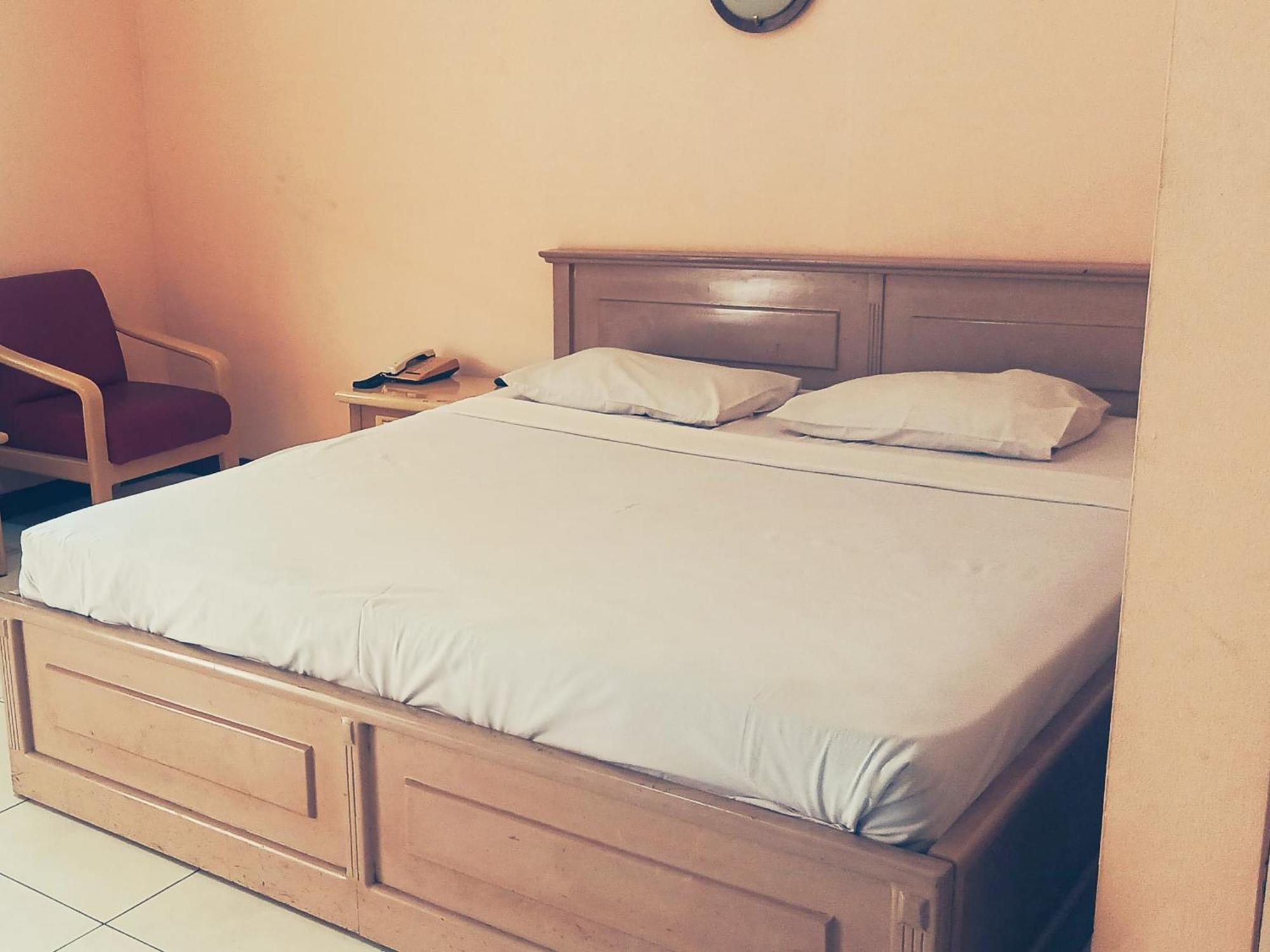 Hotel Wijaya Purwokerto Kültér fotó