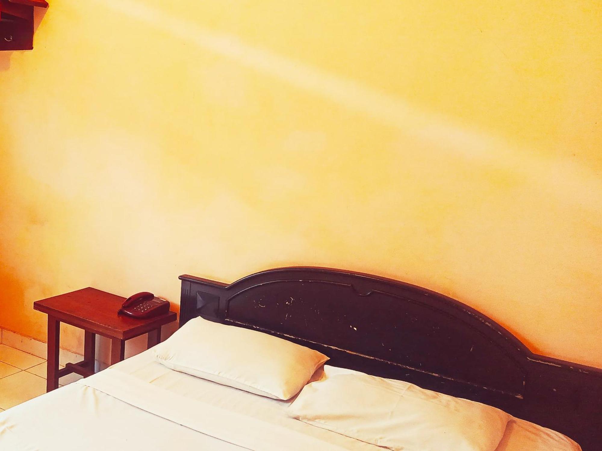 Hotel Wijaya Purwokerto Kültér fotó
