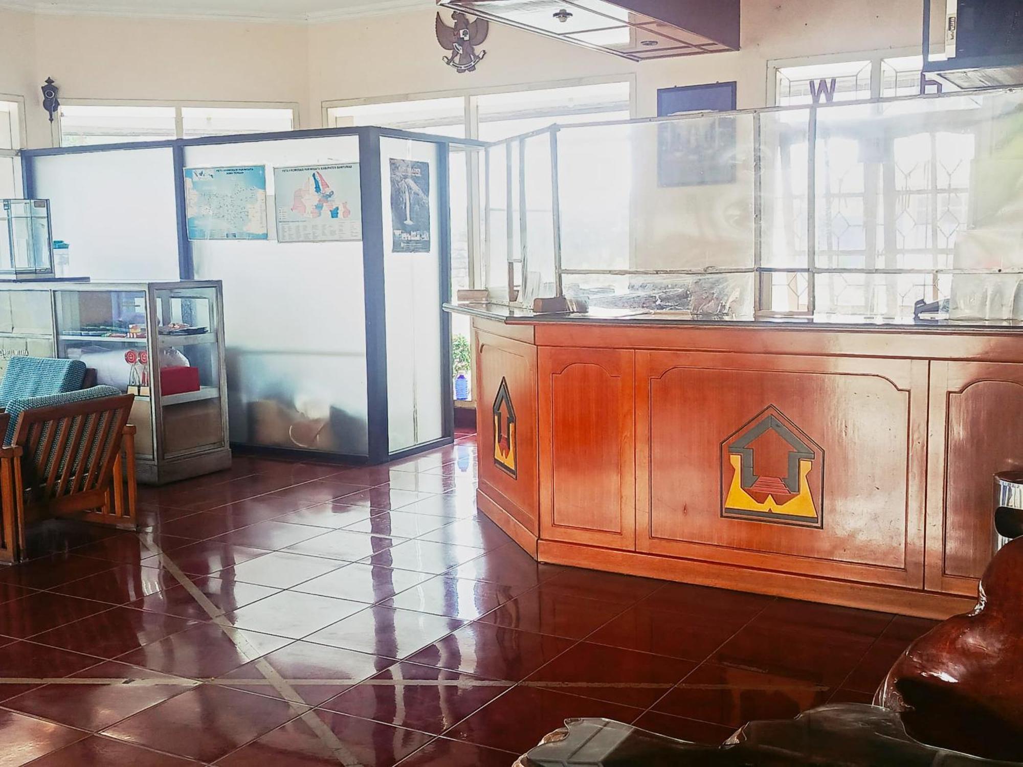 Hotel Wijaya Purwokerto Kültér fotó